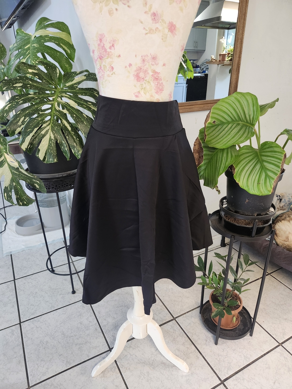 Women's Asymmetrical Black Skirt - High Waist Flare - Picture 3 of 3